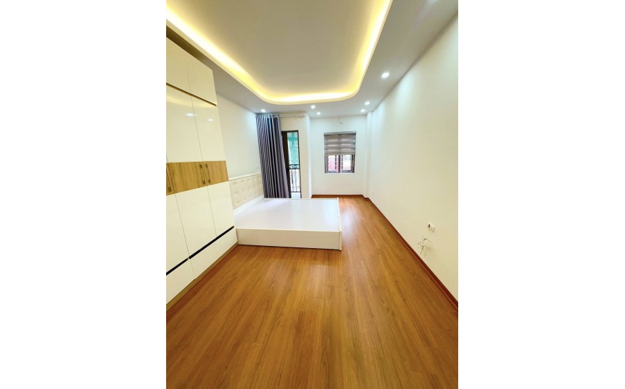 Hữu QuânHữu Quân ********* Bấm để hiện số BÁN NHÀ DƯƠNG QUẢNG HÀM SẴN Ở 9TỶ6 MT3.3m NGÕ THẲNG TẮP GẦN MẶT ĐƯỜNG LỚN